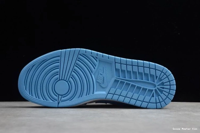 Jordan Air Low UNC (W) 1 AO9944-441 0805